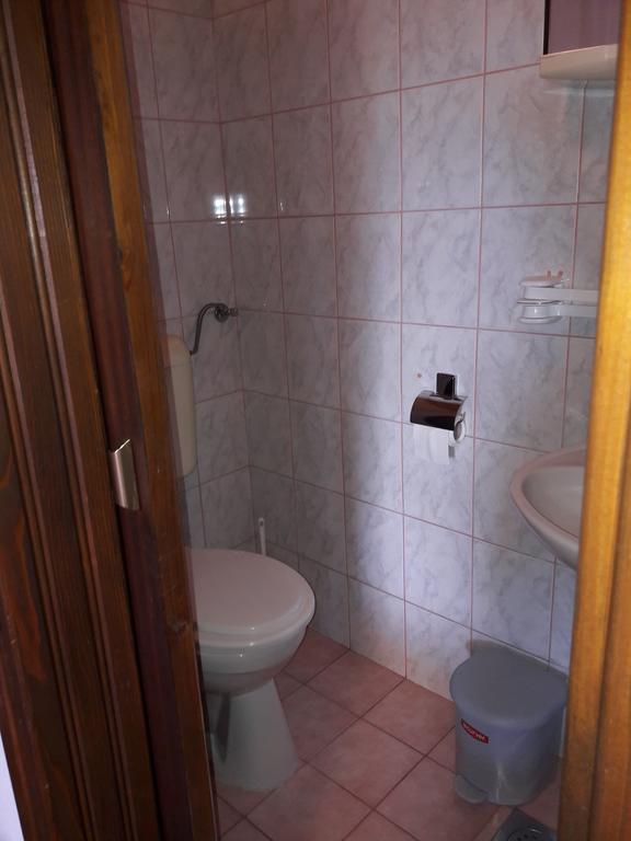 House Anamarija Hotel Селище Дрезницко Екстериор снимка